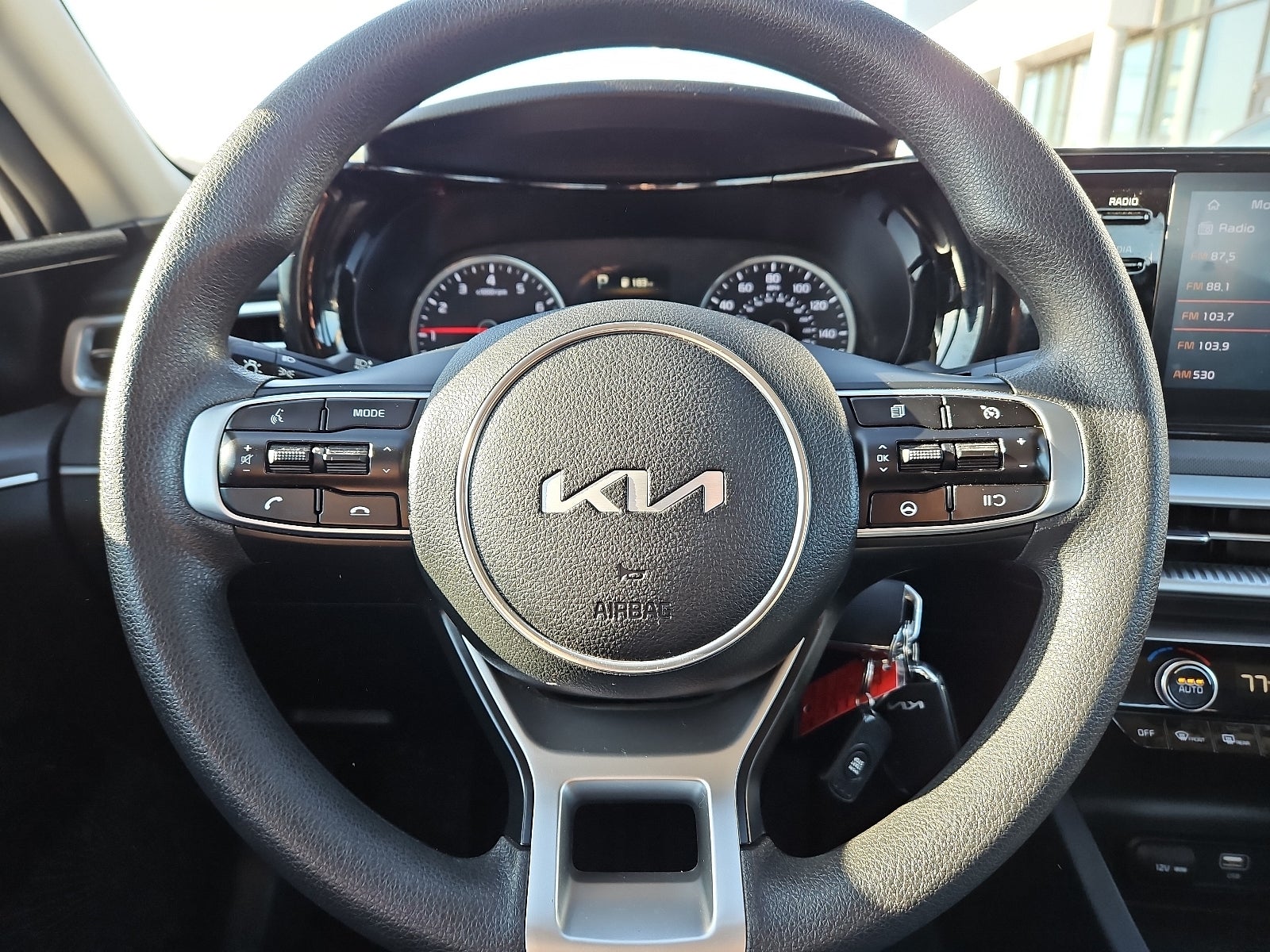 2022 Kia K5 LX Front-Wheel Drive Sedan
